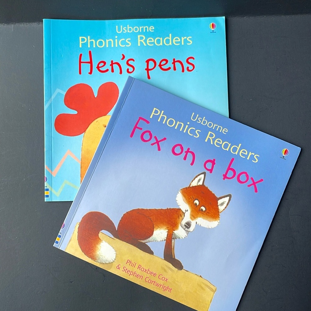 2 Usborne Phonics Readers